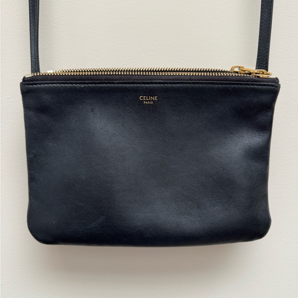 Authentic Celine trio crossbody bag in black Leather small - Picture 1 of 14